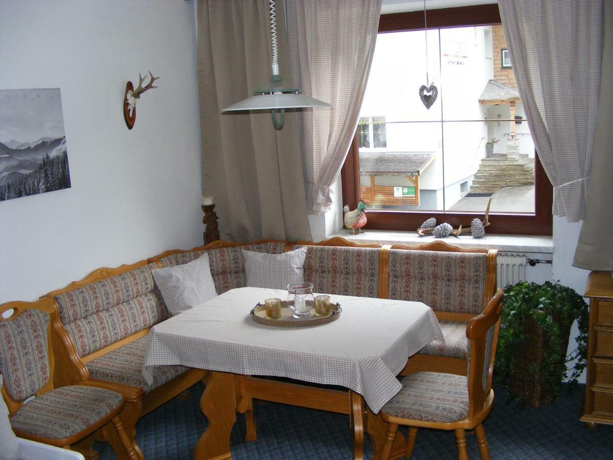 Pension Praxmarer Sankt Sigmund im Sellrain Exterior photo
